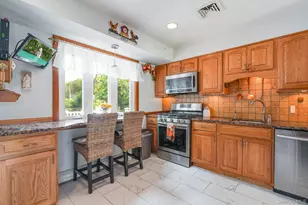 34 Raker Rd, Poughkeepsie, NY 12603 - Photo 9