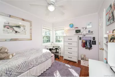 18 Lois Lane, Farmingdale, NY 11735 - Photo 15