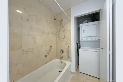 4028 College Point Boulevard #PH102, Flushing, NY 11354 - Photo 17