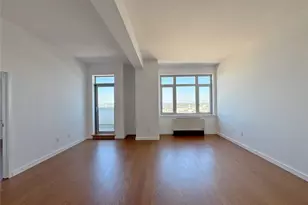 40-28 College Point Blvd, Flushing, NY 11354 - Photo 9