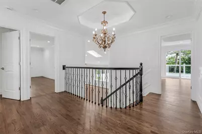 15 Southwick Court, Plainview, NY 11803 - Photo 17