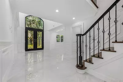 15 Southwick Court, Plainview, NY 11803 - Photo 43