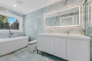 15 Southwick Ct, Plainview, NY 11803 - Photo 11