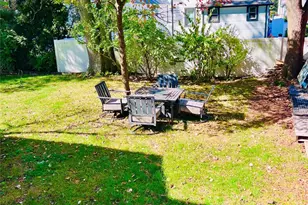 114 Camdike St, Valley Stream, NY 11580 - Photo 11