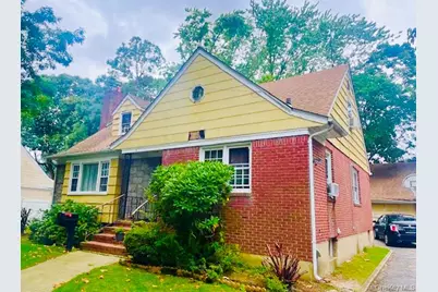 114 Camdike St, Valley Stream, NY 11580 - Photo 1