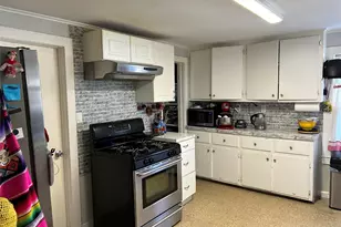 226 Sweezy Ave, Riverhead, NY 11901 - Photo 15