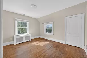 70 Highland Ave, Port Washington, NY 11050 - Photo 23