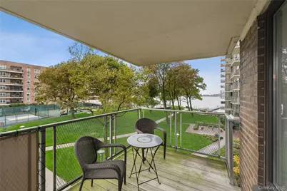 166-25 Powells Cove Boulevard #3F, Whitestone, NY 11357 - Photo 21