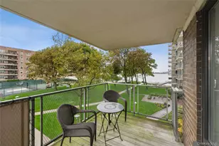 166-25 Powells Cove Blvd, Whitestone, NY 11357 - Photo 21