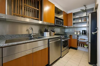 166-25 Powells Cove Boulevard #3F, Whitestone, NY 11357 - Photo 9