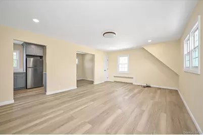 95-26 243rd Street #2nd Floor, Floral Park, NY 11001 - Photo 3