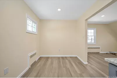95-26 243rd Street #2nd Floor, Floral Park, NY 11001 - Photo 5