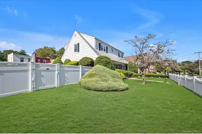 95-26 243rd Street #2nd Floor, Floral Park, NY 11001 - Photo 17