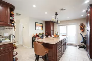 24 Yarmouth Rd, East Rockaway, NY 11518 - Photo 7