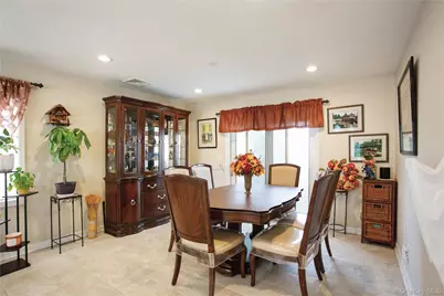 24 Yarmouth Road, East Rockaway, NY 11518 - Photo 9