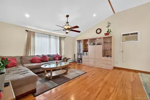 23 Macintosh Dr, Middletown, NY 10941 - Photo 7