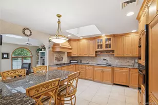 3 Wood Ln, Plainview, NY 11803 - Photo 15