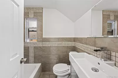 187 Botsford Street, Hempstead, NY 11550 - Photo 21