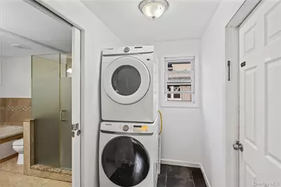 187 Botsford Street, Hempstead, NY 11550 - Photo 19