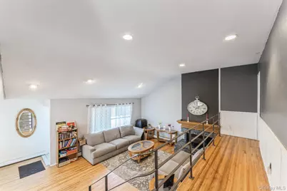 3806 Windsor Drive, Bethpage, NY 11714 - Photo 3