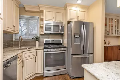 13-40 212th Street #141, Bayside, NY 11360 - Photo 5