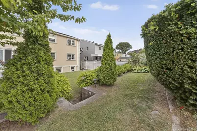 20 Ashford Place, Yonkers, NY 10701 - Photo 39