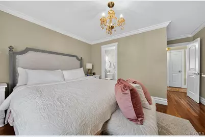 20 Ashford Place, Yonkers, NY 10701 - Photo 19