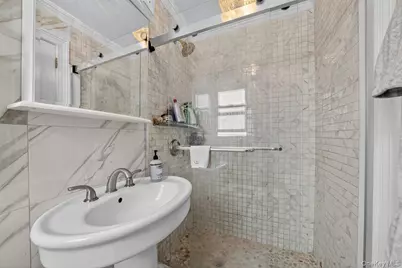 20 Ashford Place, Yonkers, NY 10701 - Photo 21