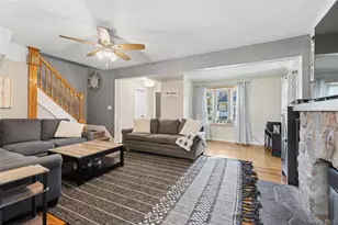 906 Ardmore Pl, Bellmore, NY 11710 - Photo 5