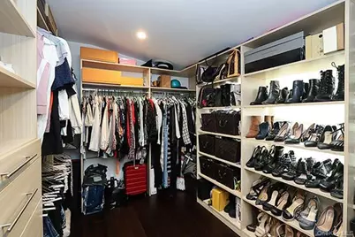 956 Hancock Avenue, Franklin Square, NY 11010 - Photo 25