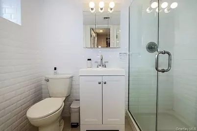 956 Hancock Avenue, Franklin Square, NY 11010 - Photo 31