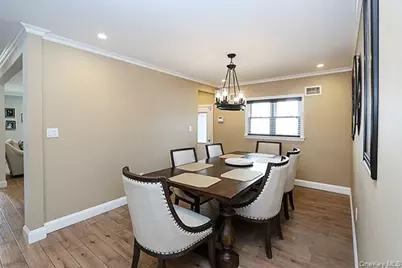 956 Hancock Avenue, Franklin Square, NY 11010 - Photo 15