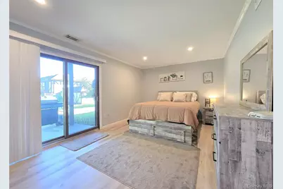 115 Bailey Court #115, Middle Island, NY 11953 - Photo 9