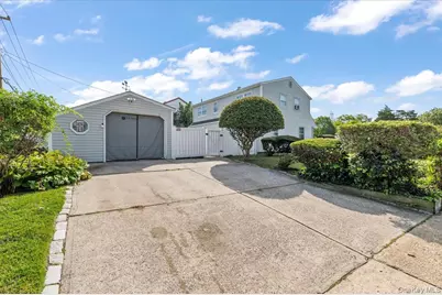 109 Periwinkle Road, Levittown, NY 11756 - Photo 25