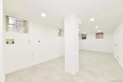 121 Riverdale Avenue, Brooklyn, NY 11212 - Photo 23