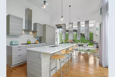 [Address not provided], Southampton, NY 11968 - Photo 9