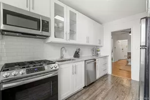 4 Windsor Terrace, White Plains, NY 10601 - Photo 9