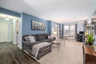 99 Randall #1Q, Freeport, NY 11520 - Photo 5