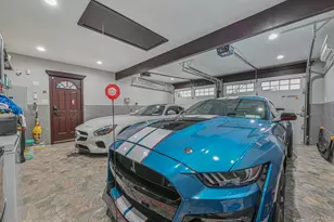 38 Quarry Ln, Levittown, NY 11756 - Photo 37