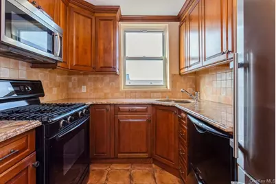 210 E Broadway #6B, Long Beach, NY 11561 - Photo 9