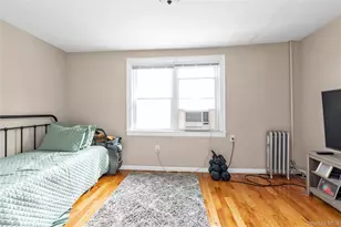 114-54 212th St, Cambria Heights, NY 11411 - Photo 11