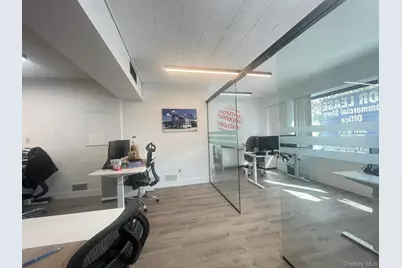 265 Jericho Turnpike #2nd Floor, Floral Park, NY 11001 - Photo 5