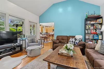 20 Howard St, East Hampton, NY 11937 - Photo 17