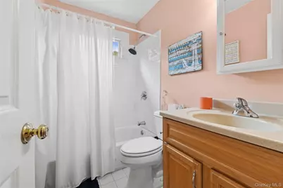 20 Howard St, East Hampton, NY 11937 - Photo 25