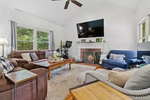 20 Howard St, East Hampton, NY 11937 - Photo 21