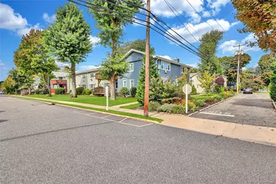 81 Finch #2B, Islip, NY 11751 - Photo 5