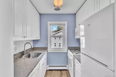 81 Finch #2B, Islip, NY 11751 - Photo 11