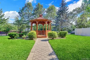 81 Finch, Islip, NY 11751 - Photo 23