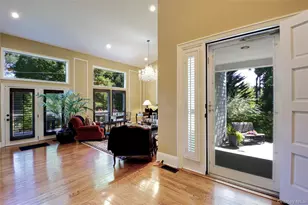 40 Tiffany Cir, Manhasset, NY 11030 - Photo 7