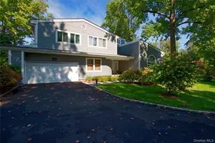 40 Tiffany Cir, Manhasset, NY 11030 - Photo 3